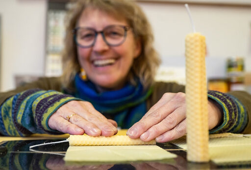 Kerzen aus Bienenwachs können im Museum hergestellt und gekauft werden