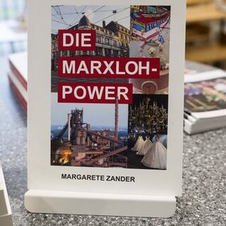 Equal Pay Day - Lesung von Margarete Zander aus ihrem Buch "Die Marxloh Power" in der Stadtbilbliothek